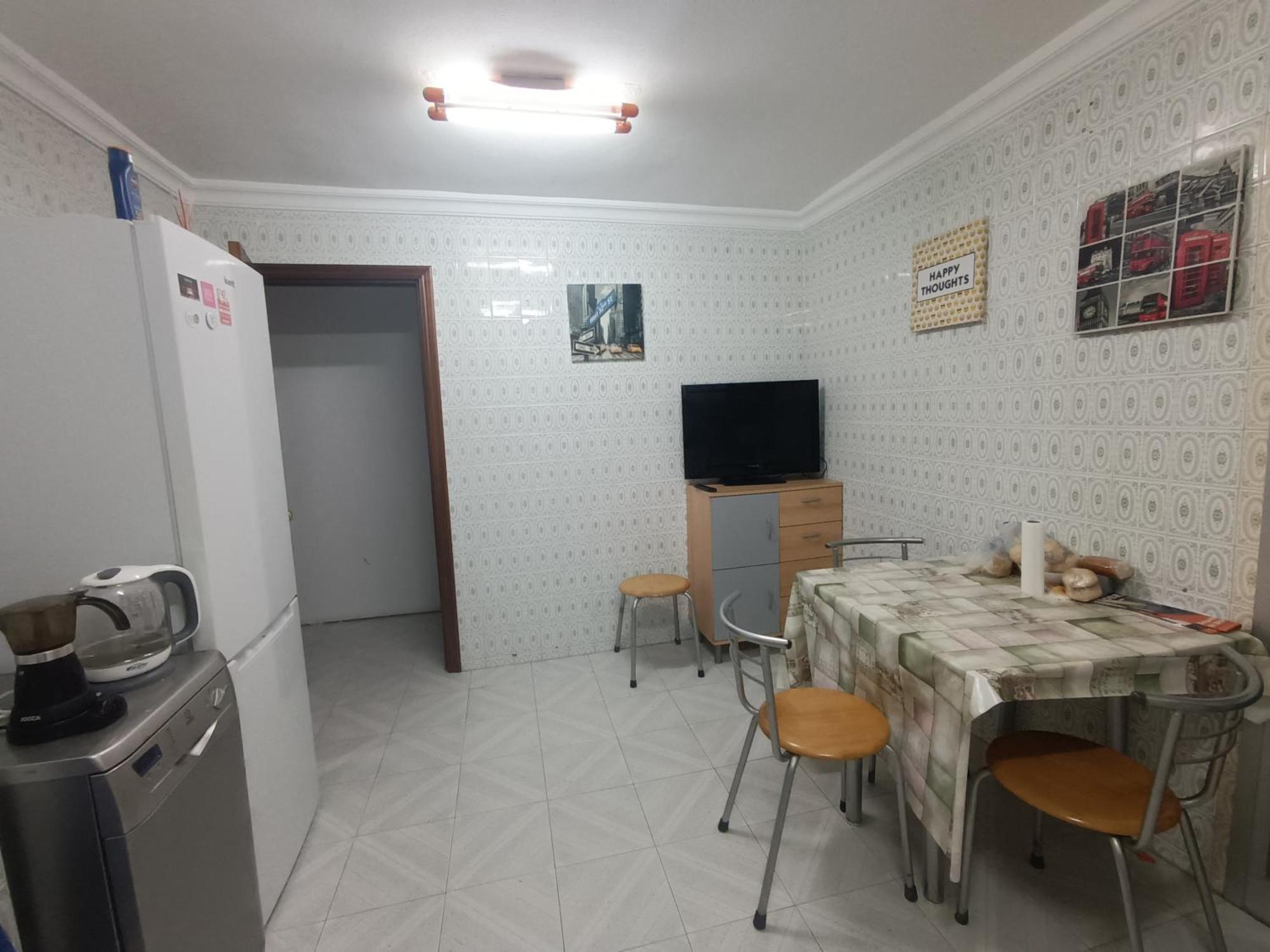 Quarto em Acomodações Particulares Vistas A 3 Paises Y 2 Continentes 1º Linea De Playa A 5 Minutos De Gibraltar *